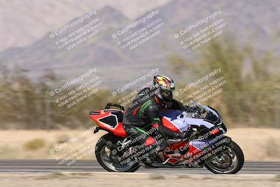 media/Dec-01-2025-Moto Forza (Mon) [[2daa91e15f]]/2-Intermediate Group/Session 3 (Turn 7 Inside Pans)/